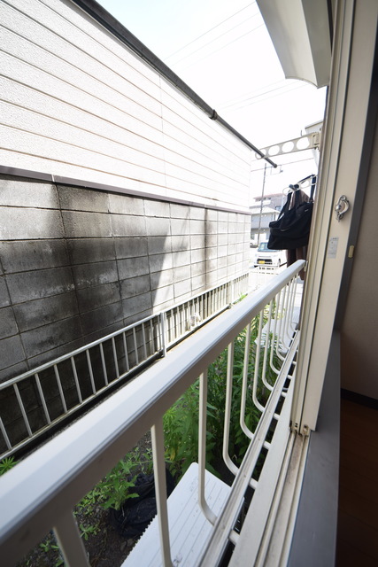 バルコニー　～今日は朝からお洗濯～