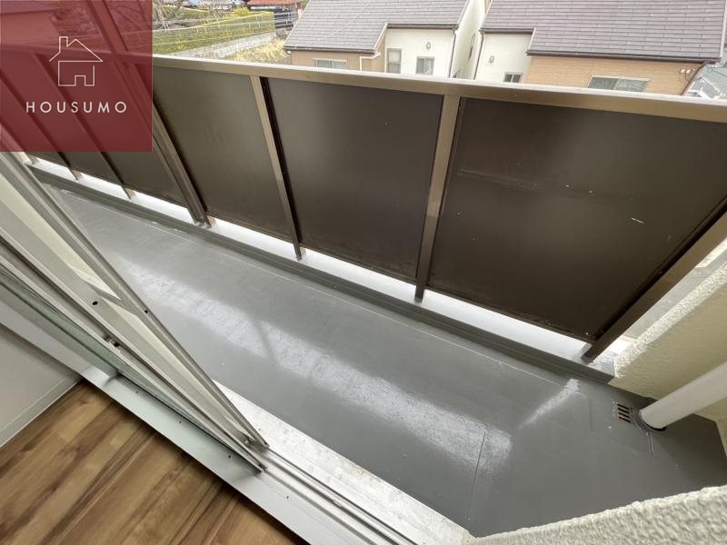 バルコニー　陽当たり良好なバルコニーです