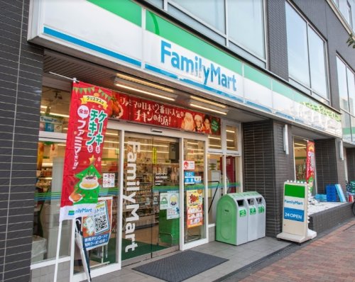 コンビニ　ファミリーマート 清澄白河駅前店（コンビニ）まで80m