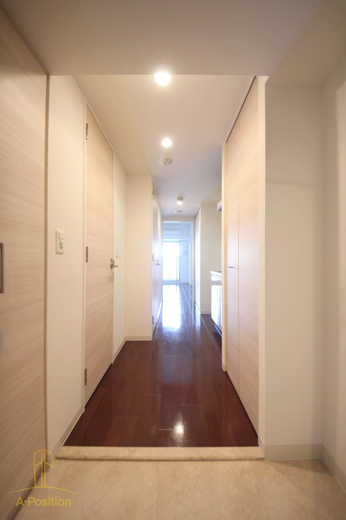 玄関　プランドール大手前レジデンス