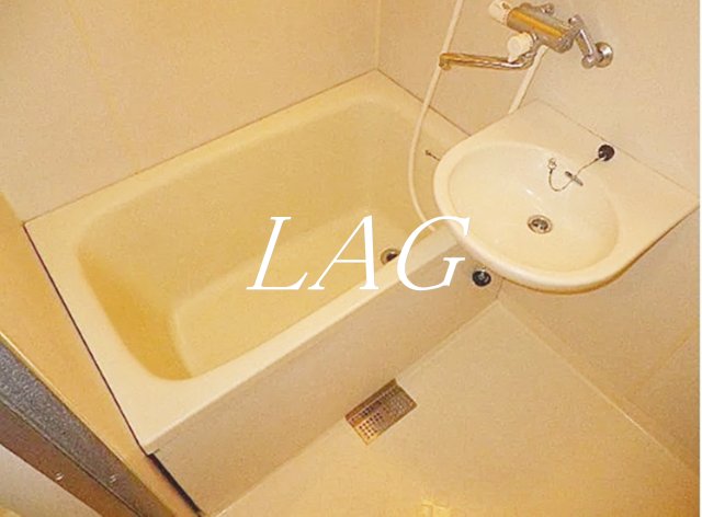 バス・シャワールーム　お風呂です。