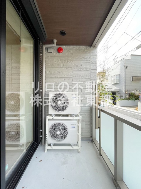 バルコニー　バルコニー付！お天気のいい日は洗濯物も気持ちよく干せます！