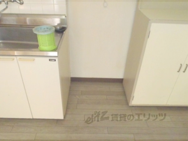 その他部屋・スペース　冷蔵庫はキッチン横に