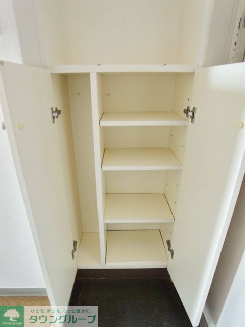 収納　☆靴べらも入れやすい縦長収納あり☆