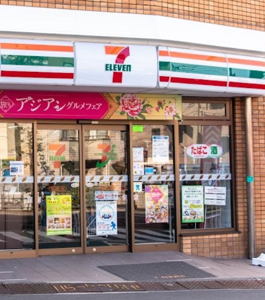 コンビニ　セブンイレブン 和泉店（コンビニ）まで490m
