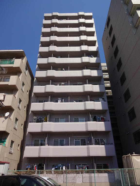 建物外観　南側外観