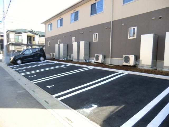 駐車場　来客用駐車場１台あり
