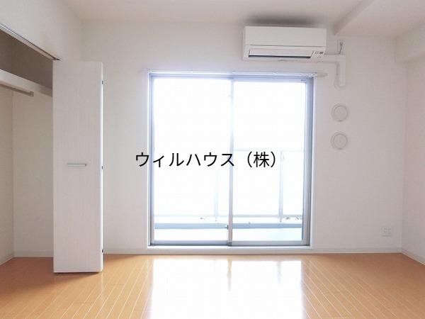 その他部屋・スペース　明るい洋室！