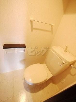 トイレ　清潔感のあるトイレです