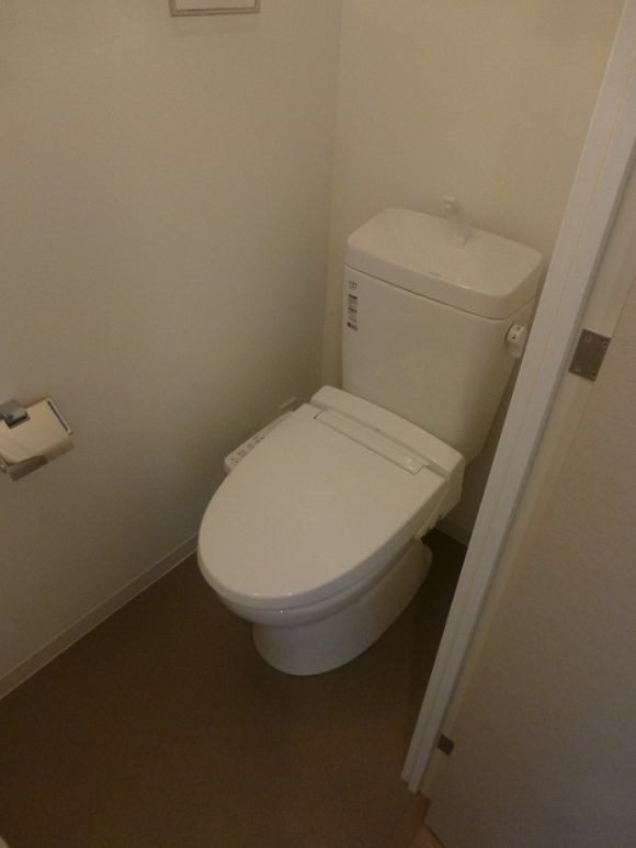 トイレ　別号室参考写真