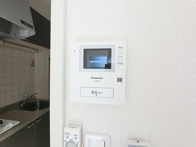 セキュリティ　ＴＶモニター付インターホンがあるので訪問者が一目でわかります