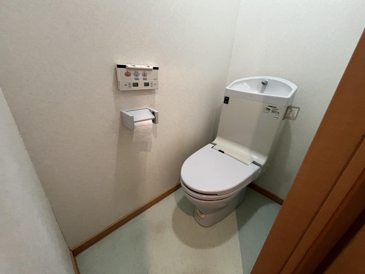 ボックス D棟のトイレ写真