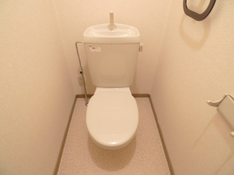 トイレ　写真は1階