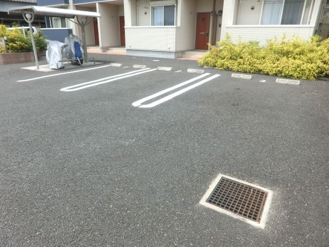 駐車場　敷地内駐車場です
