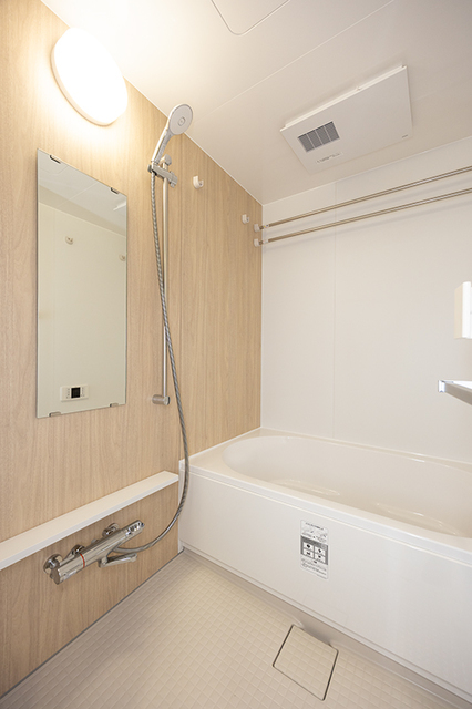 バス・シャワールーム　※写真は同タイプ住戸です。