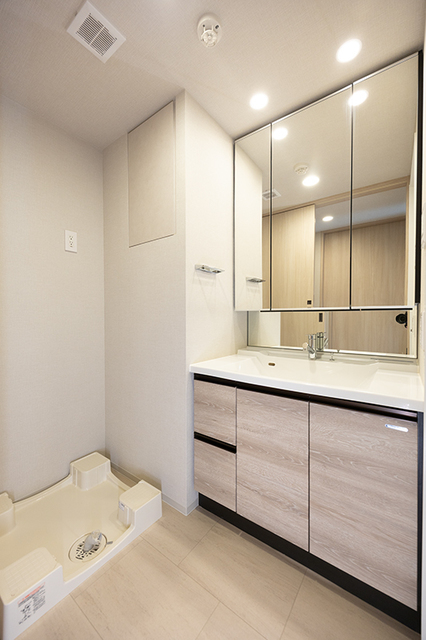 洗面設備　※写真は同タイプ住戸です。