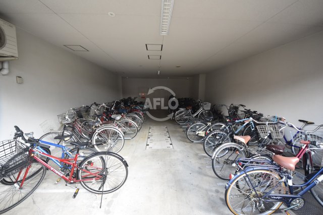 駐車場　グランルージュ城東　駐輪場