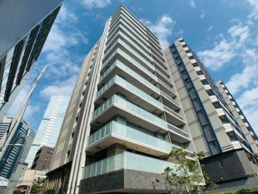 建物外観　ネット無料。ネット無料なら月々実質4000円程度のコストがか