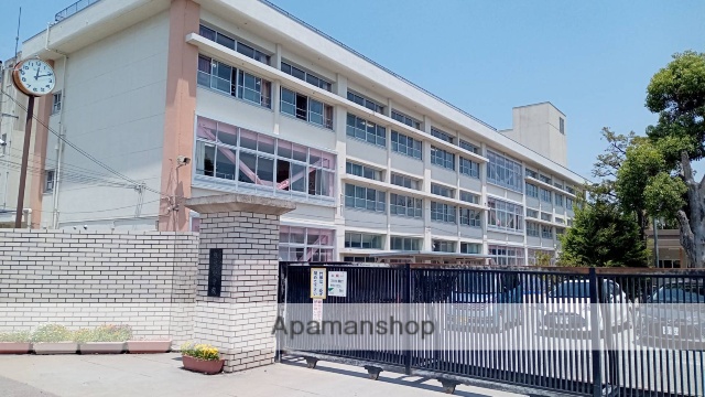 小学校　福岡市立小学校板付小学校（小学校）まで279m