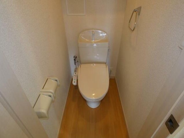トイレ　ゆったりとした空間のトイレです