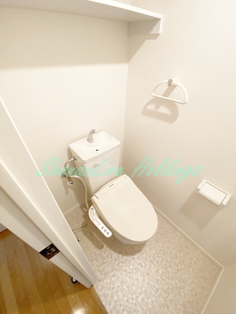 トイレ　清潔感のあるトイレです