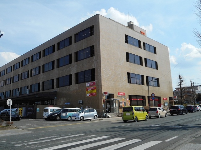 郵便局　東郵便局（郵便局）まで140m
