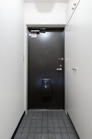 玄関　※写真は同タイプ住戸です。