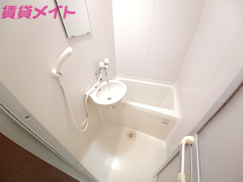 バス・シャワールーム　別部屋画像参考