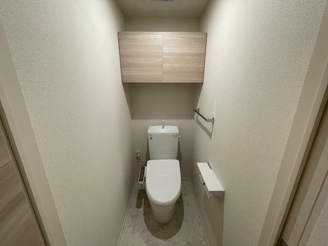 トイレ　※写真は同じ施工会社のイメージ写真なります。