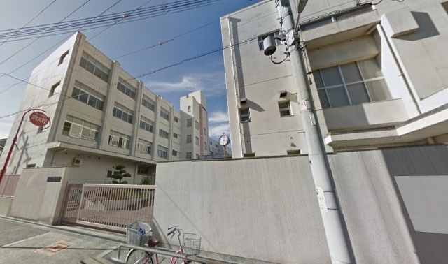 小学校　大阪市立姫里小学校（小学校）まで694m