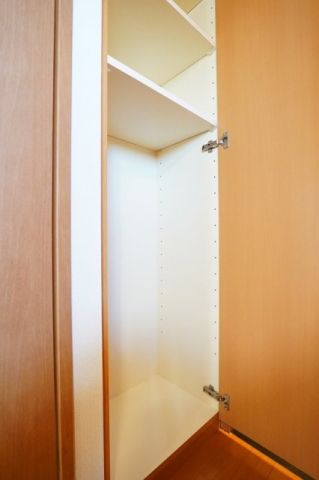 収納　（別タイプ参考写真）ユーコート上池袋　豊島区上池袋4
