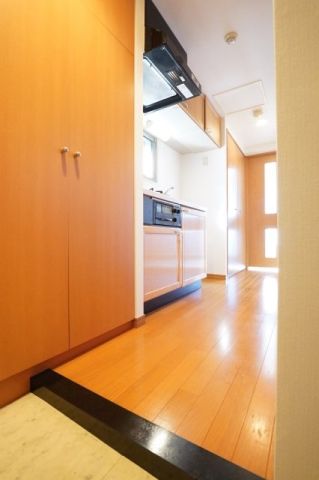 玄関　（別タイプ参考写真）ユーコート上池袋　豊島区上池袋4