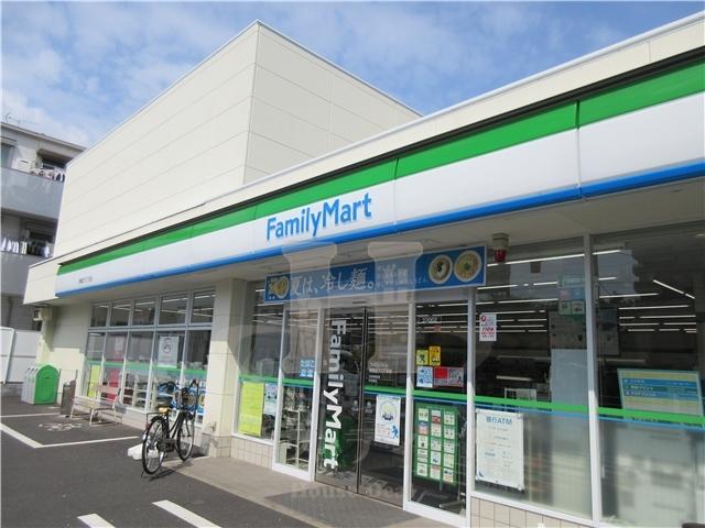 コンビニ　ファミリーマート 志村三丁目駅前店（コンビニ）まで343m