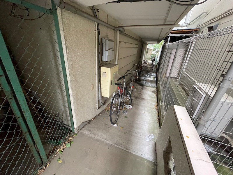 バス・シャワールーム　同物件別部屋写真