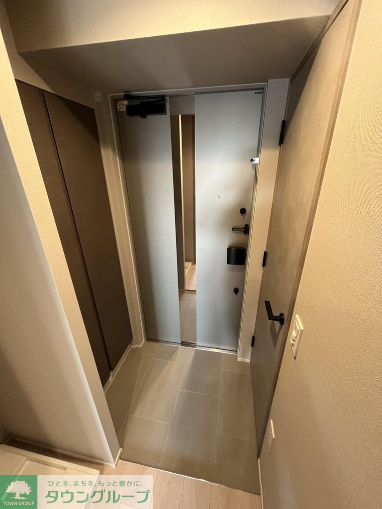 玄関　設備
