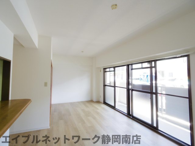その他　おしゃれなリビングです