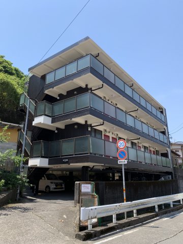 建物外観　現況が相違する場合は現況を優先致します。
