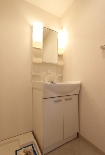 洗面設備　別タイプのお部屋になります。現状優先。