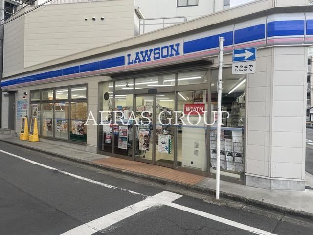 コンビニ　ローソン 鵠沼橘一丁目店（コンビニ）まで666m