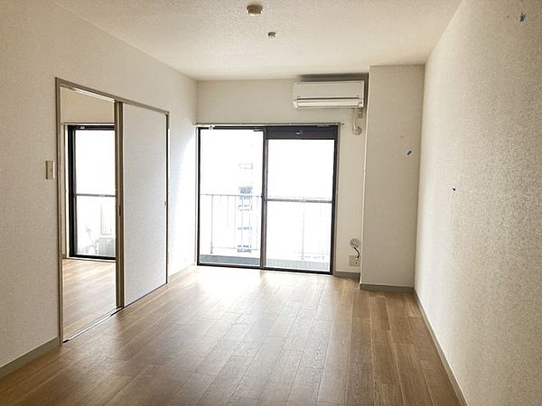 その他設備　室内エアコン付き♪