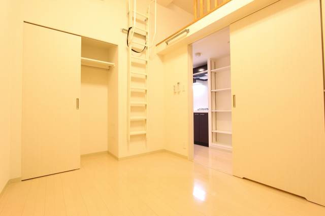 その他部屋・スペース　寝室も広々