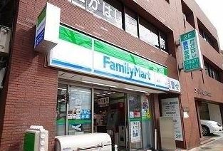 コンビニ　ファミリーマート本駒込一丁目店（コンビニ）まで239m