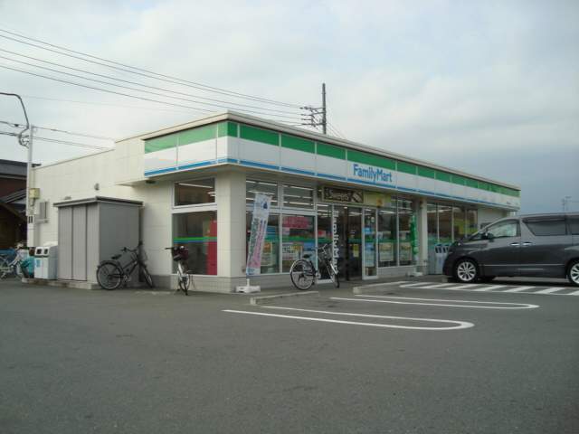 コンビニ　ファミリーマート今泉店（コンビニ）まで800m