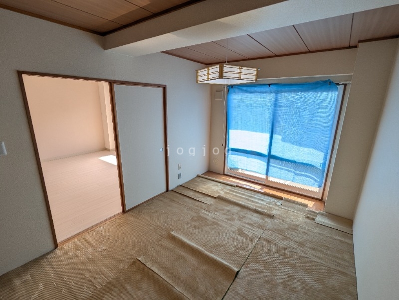 その他部屋・スペース　和室（畳日焼け保護中）