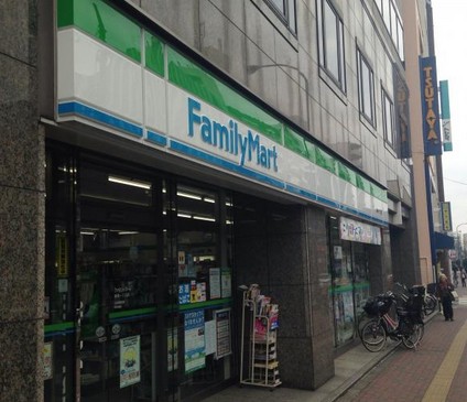 コンビニ　ファミリーマート 巣鴨一丁目店（コンビニ）まで102m