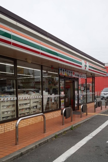 コンビニ　セブンイレブン 高槻宮野町店（コンビニ）まで670m
