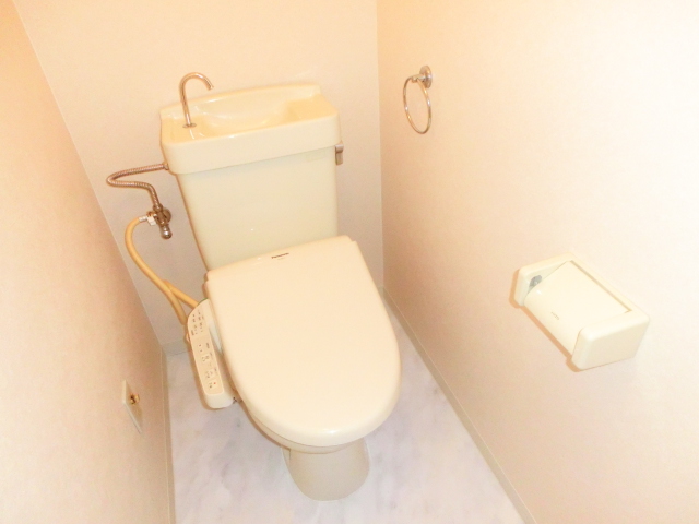 トイレ　※写真は別のお部屋のものです。現況を優先とさせて頂きます