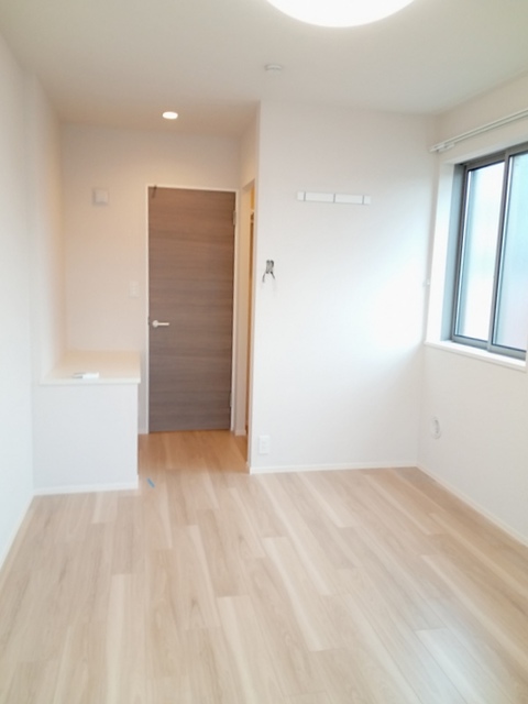 その他部屋・スペース　★角部屋の二面採光★
