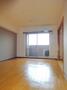 居室・リビング　＊イメージです／同タイプのお部屋です。壁紙も異なります