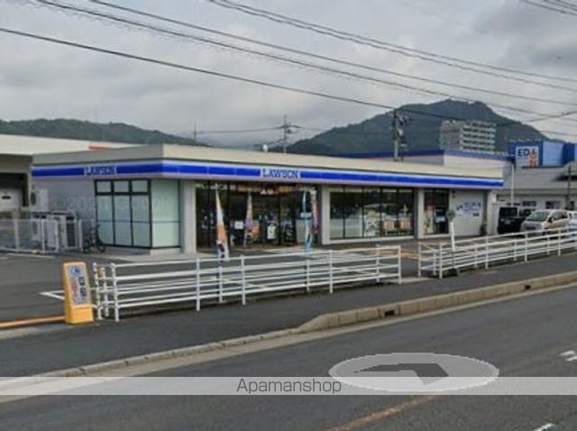 コンビニ　ローソン（コンビニ）まで2002m